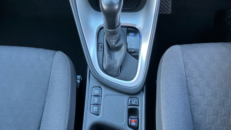 Toyota Yaris 1.5 Hybrid Design 5dr CVT Hybrid Hatchback